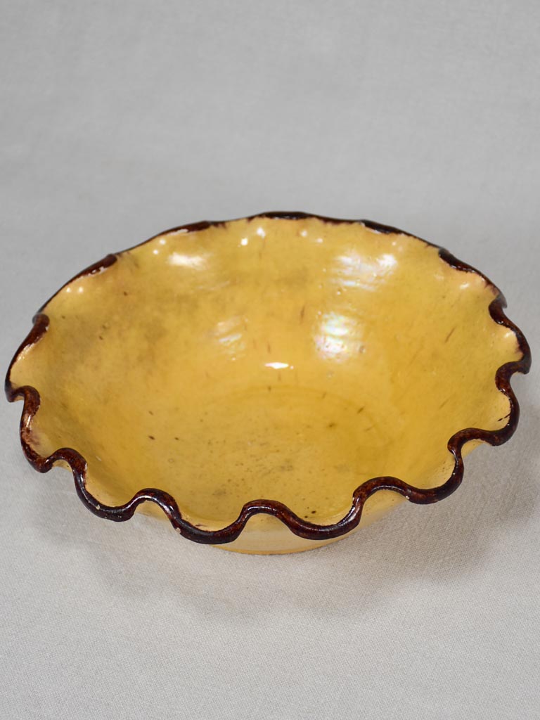 Vintage bowl from Dieulefit with rippled edge 11½"