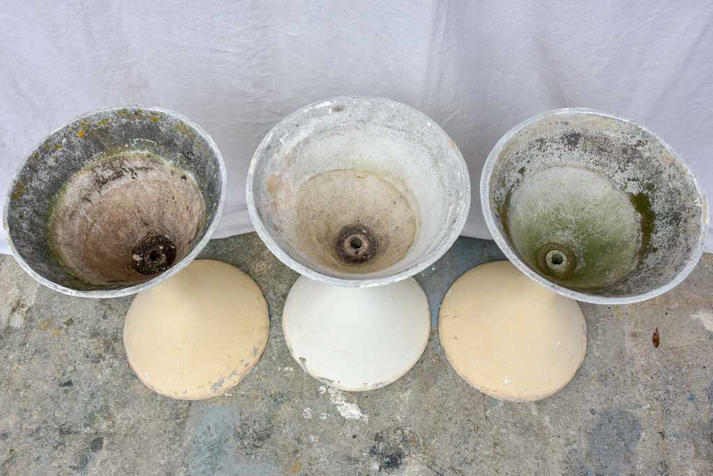Three mid-century Willy Guhl Diabolo planters with painted finish