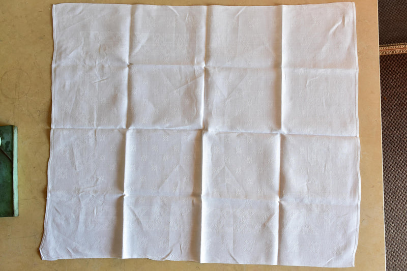 Eight French linen serviettes – vintage