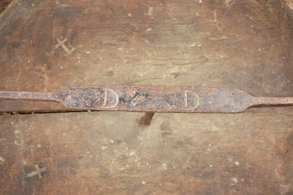 Rustic wooden grain measure - 19th century 19¾"