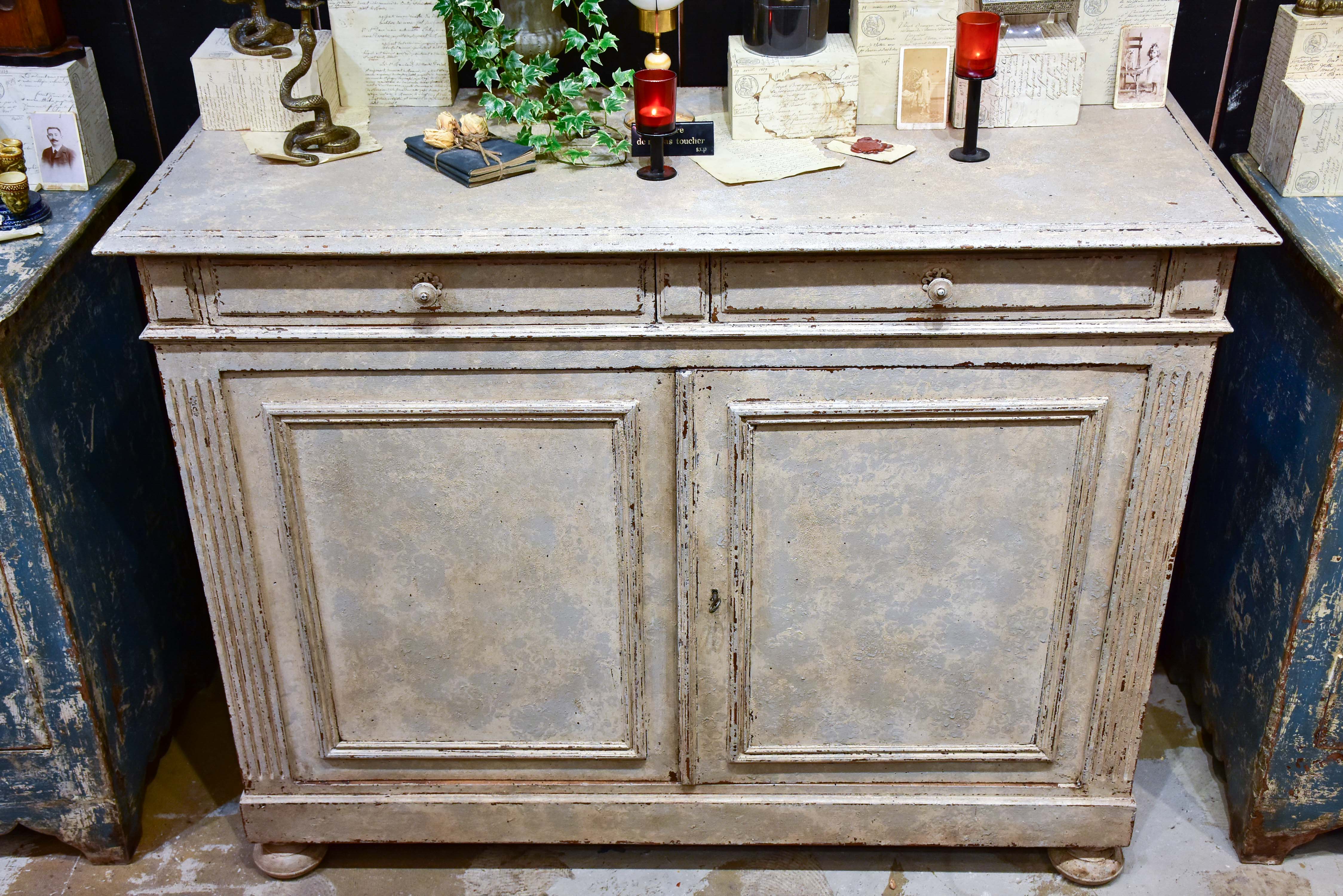 Antique French Louis XIV style buffet with beige / grey patina