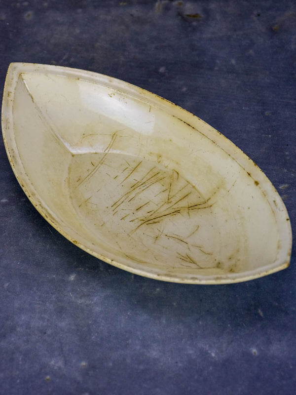 18th Century Creil presentation dish - boat shaped
