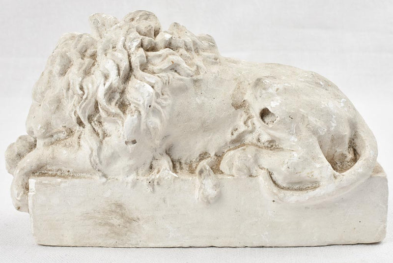 Small vintage plaster lion sculpture 6¼"