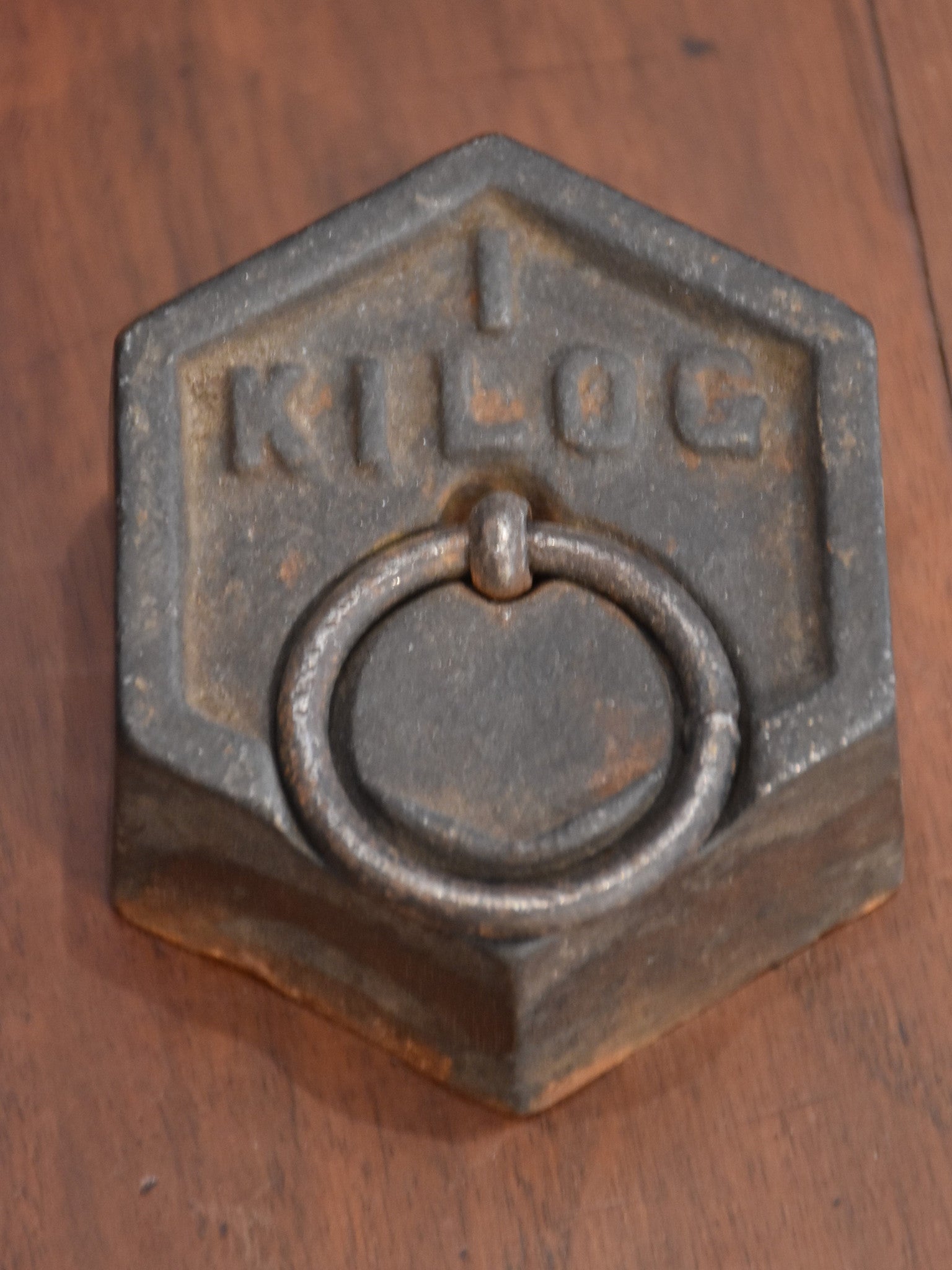 Antique French épicerie scales with weights