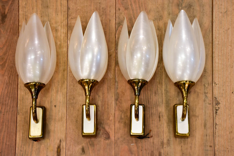 Set of four tulip-shaped Liane Rougier wall sconces