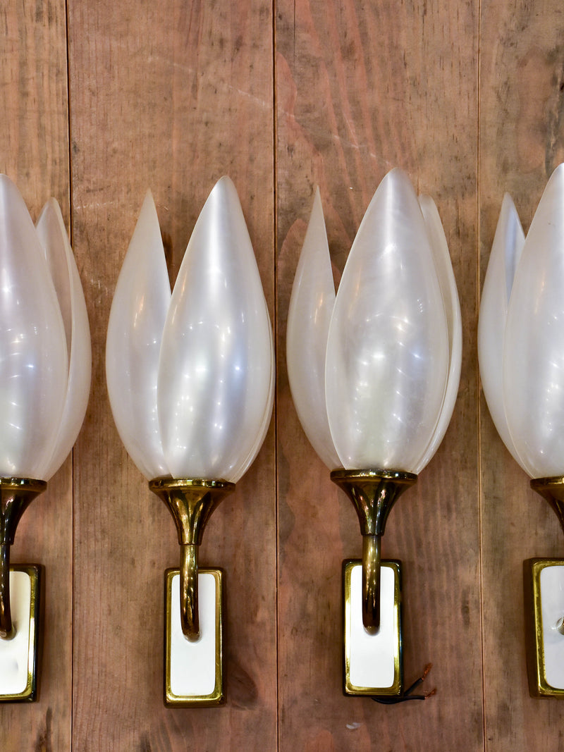 Set of four tulip-shaped Liane Rougier wall sconces