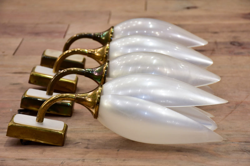 Set of four tulip-shaped Liane Rougier wall sconces