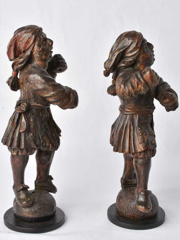 2 wooden figurative sculptures - 17th century 14¼"