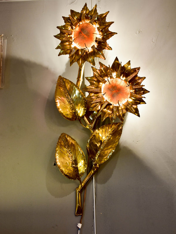 Vintage sunflower wall applique with coral - Brasseur style