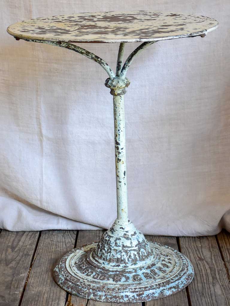 Antique French bistro table with timeworn patina - Rufier cast iron