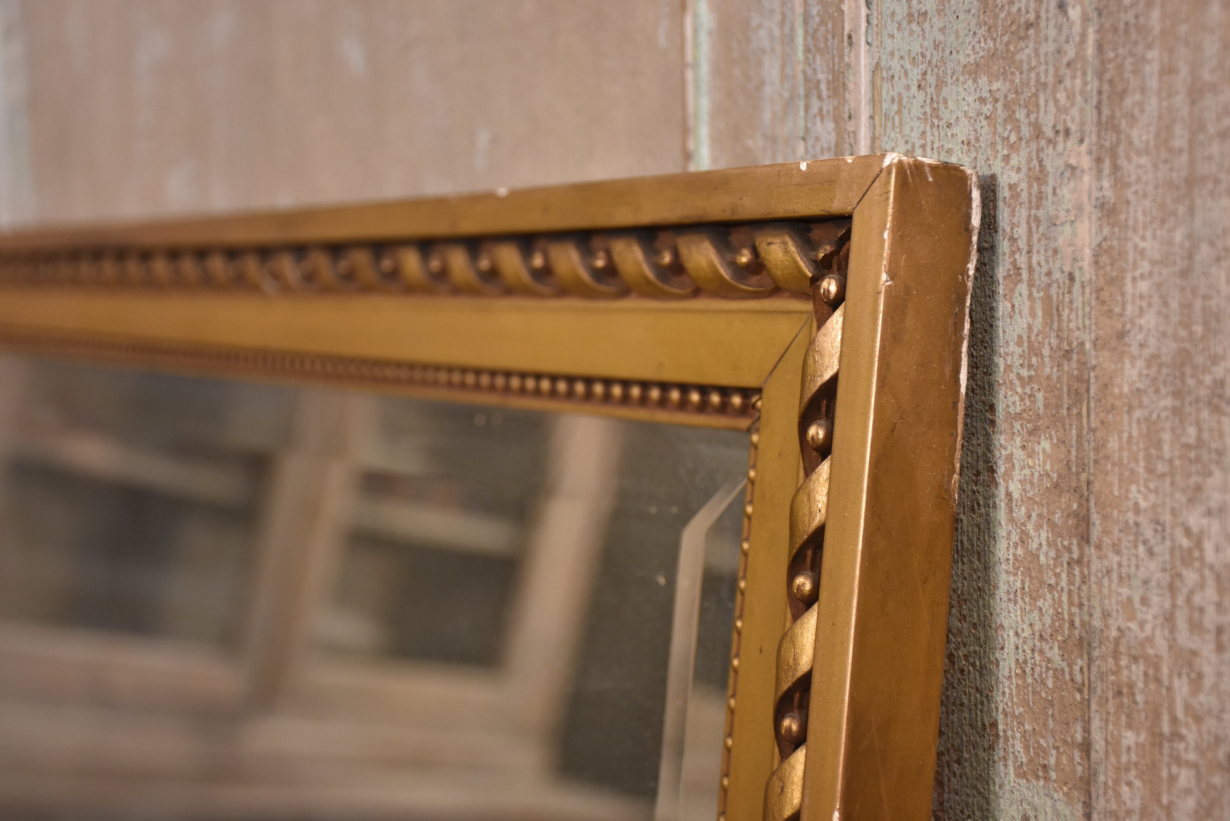Mirror, carved giltwood, early-19th-century