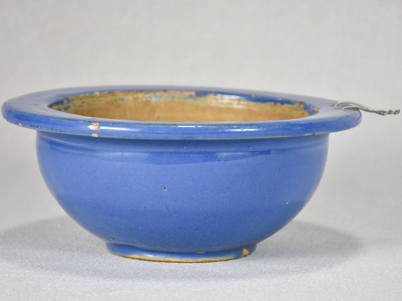Rustic late 19th-century periwinkle blue bowl from Sète 8¼"