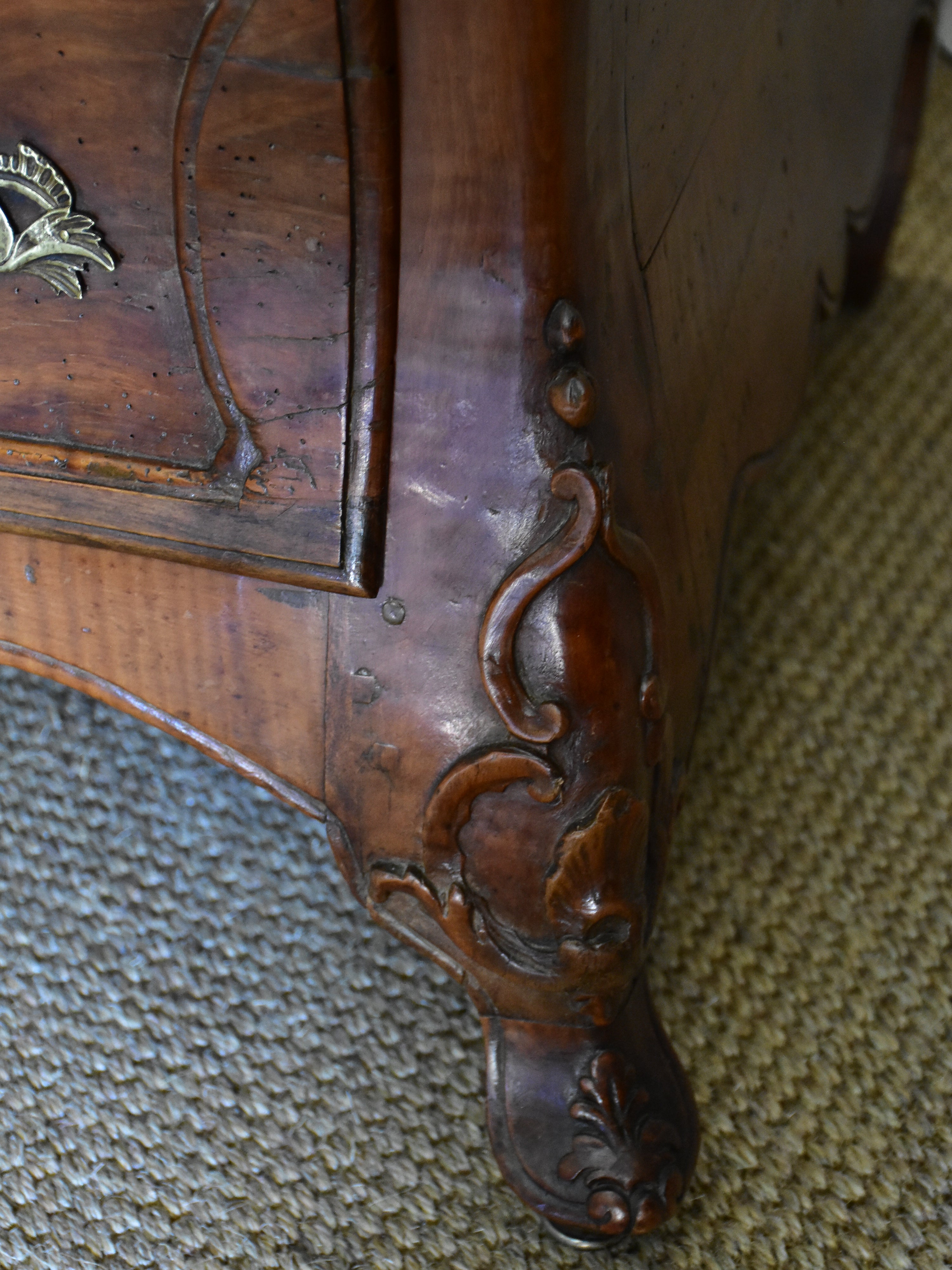 Early 18th century Bordelaise regency commode