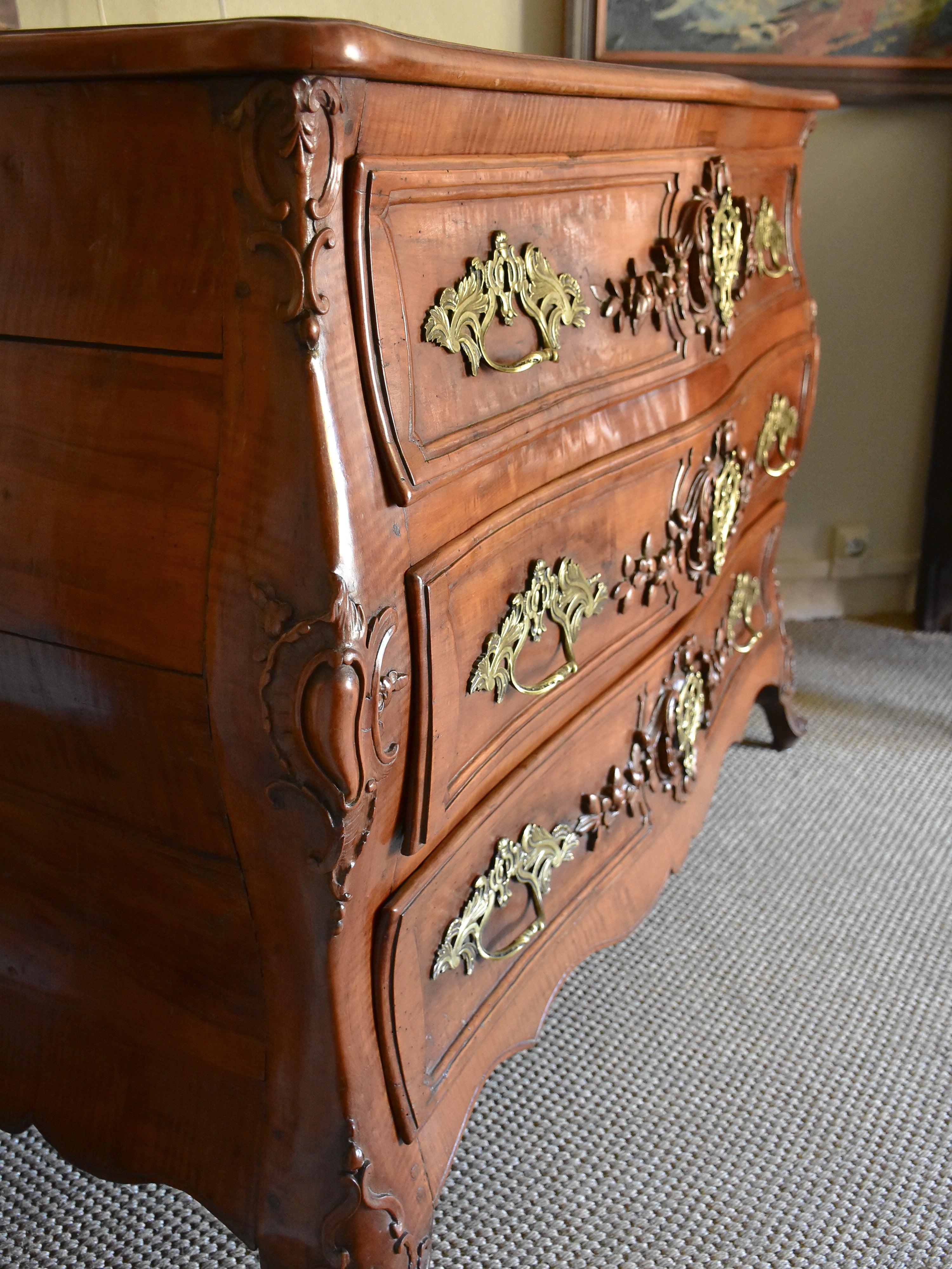 Early 18th century Bordelaise regency commode