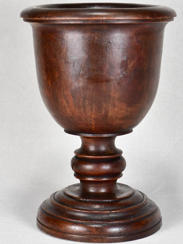 Early-19th-century turned wood ornamental vase 13¾"