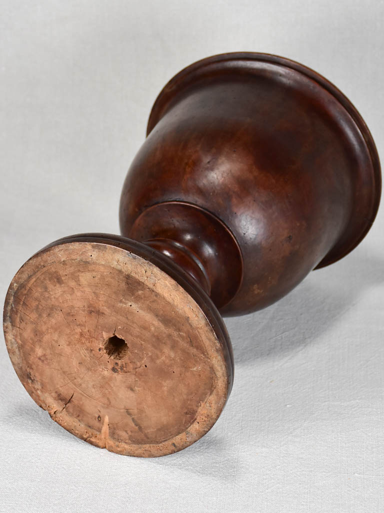 Early-19th-century turned wood ornamental vase 13¾"