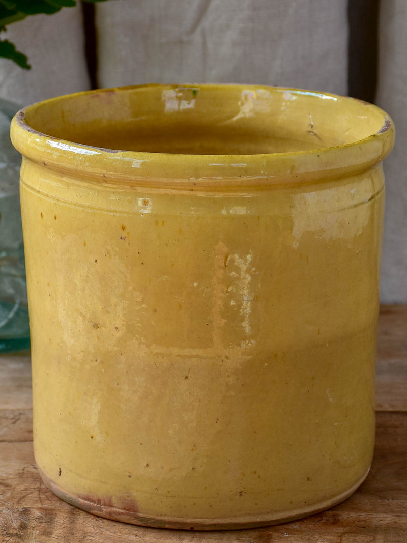 Large antique French yellow ware pot 7 ½''