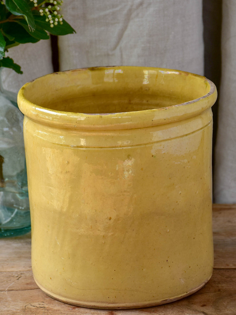 Large antique French yellow ware pot 7 ½''