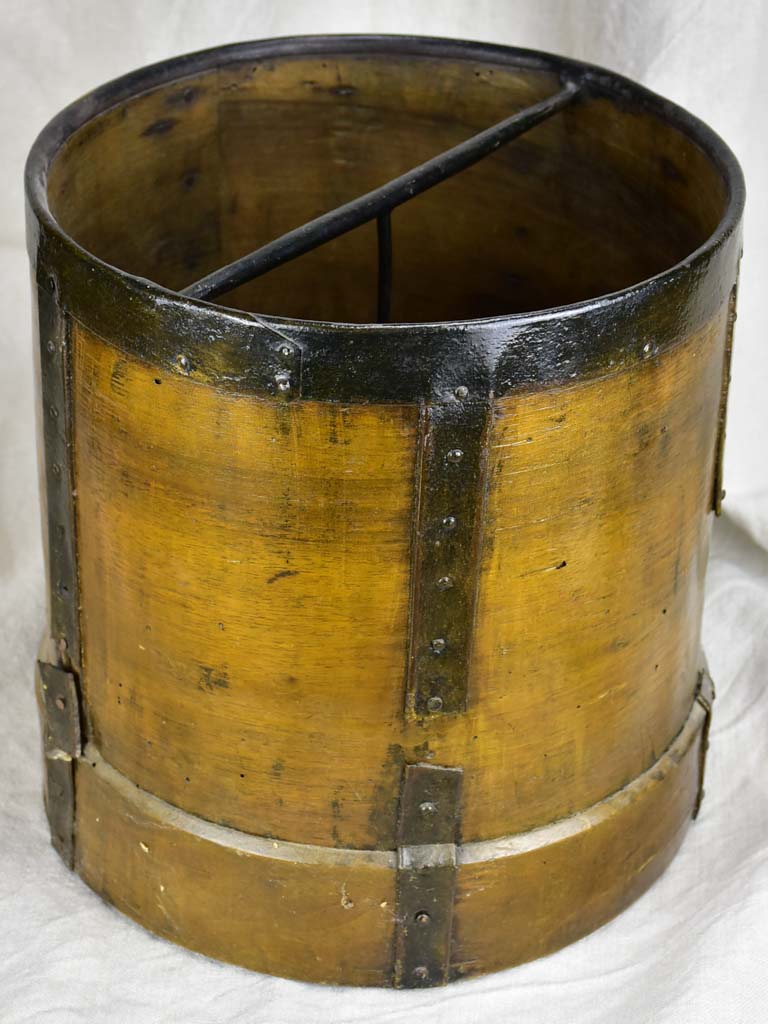 Late 19th Century grain measuring bucket - wooden