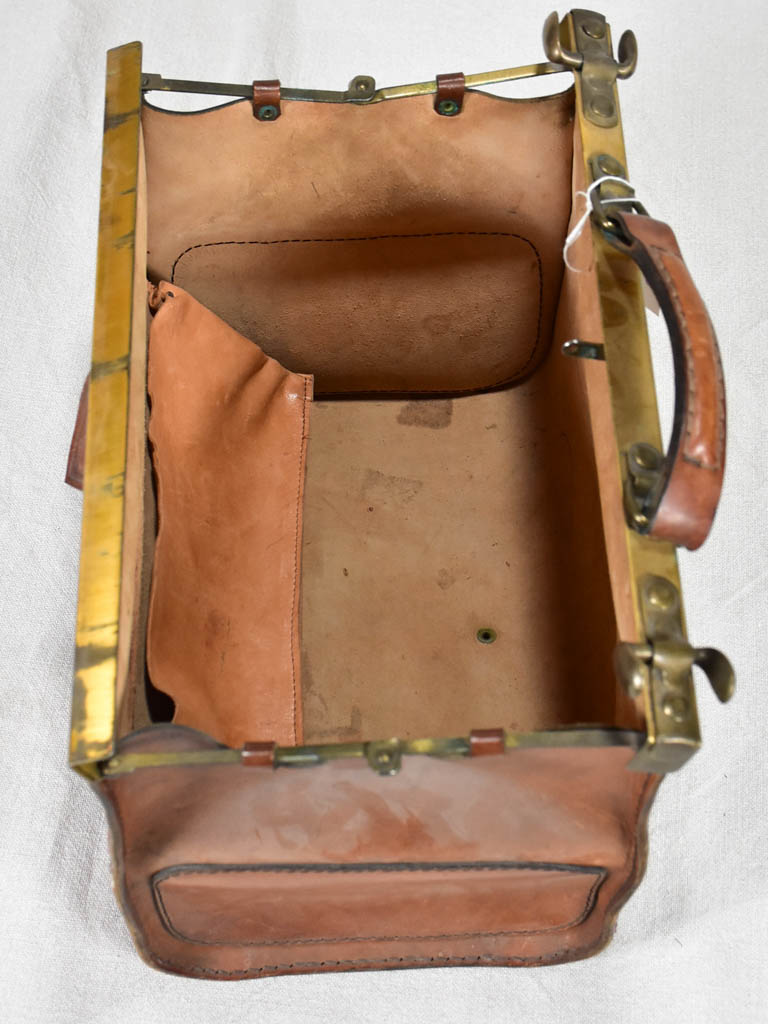 Late 19th century French leather doctor's bag