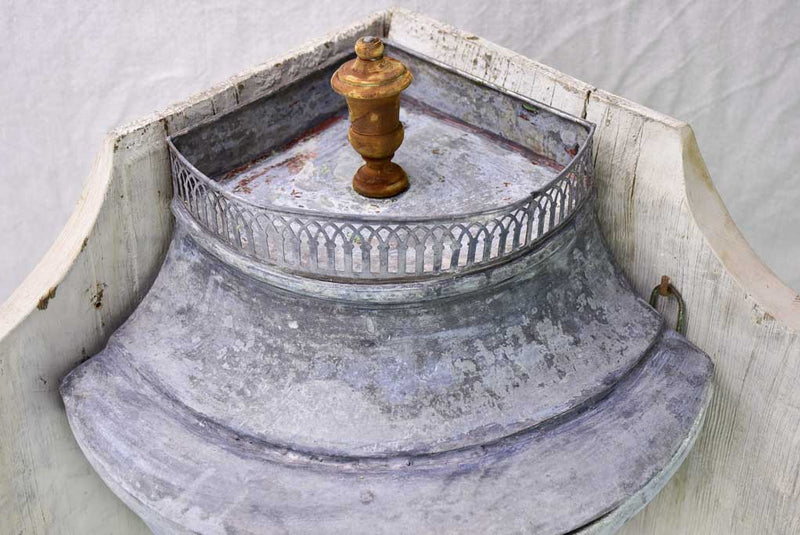 18th Century Directoire gravity water fountain - zinc and brass 29¼"