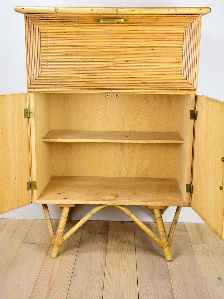 Vintage bar - bamboo, rattan, brass