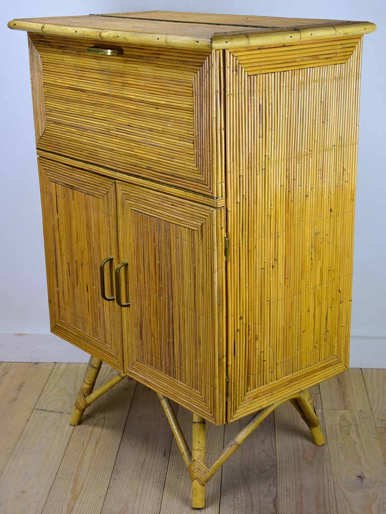 Vintage bar - bamboo, rattan, brass
