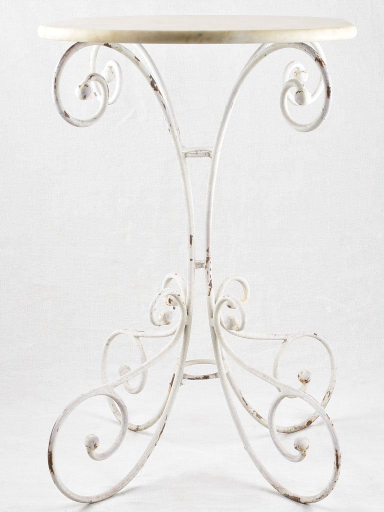 Oval marble garden table with wrought iron base 19¼" x 27½"