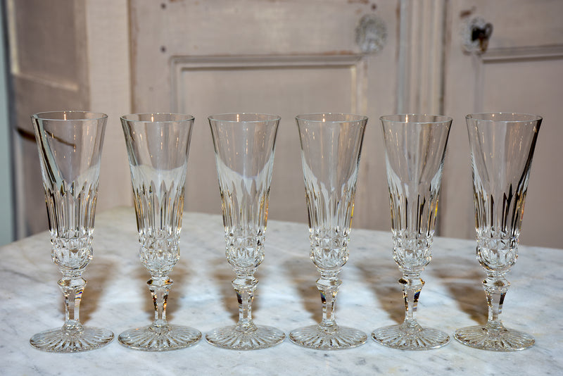 Set of 12 Baccarat crystal flutes – Piccadilly design
