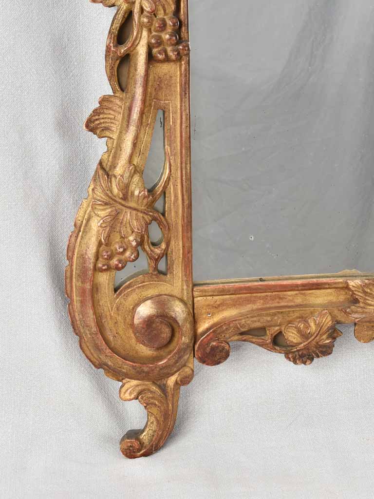 Elegant early 1900s gilded mirror