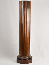 English-style tall rosewood presentation pedestal
