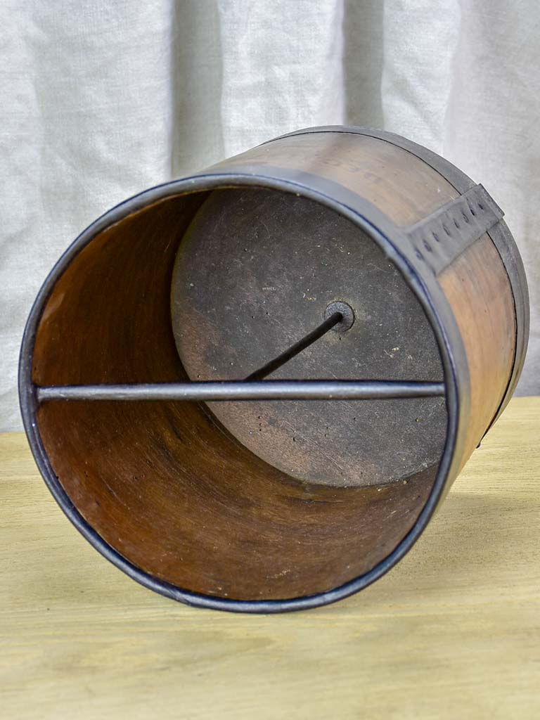 Antique French grain measure - decalitre 10¼"