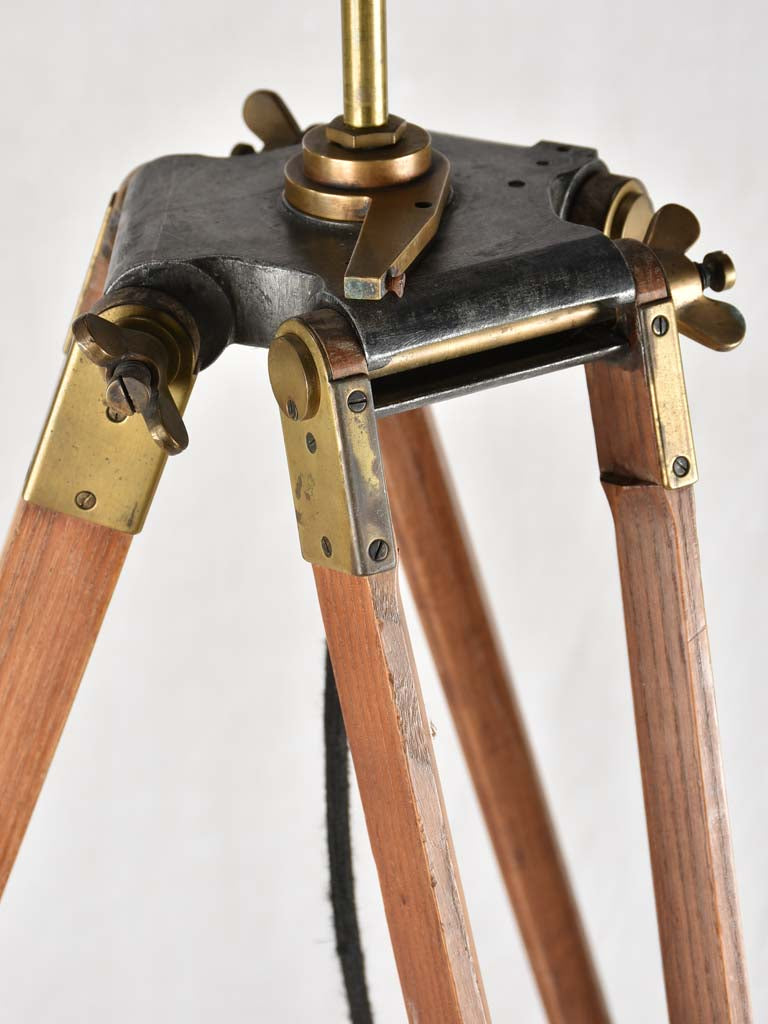 Vintage surveyor's tripod floor lamp 58¼" – Chez Pluie