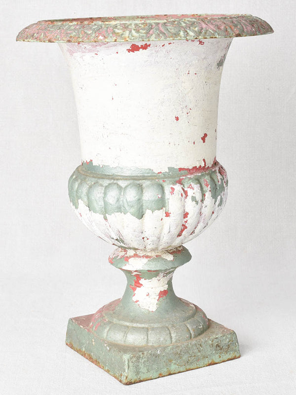 Medici urn, cast iron, 19th-century, French 17"
