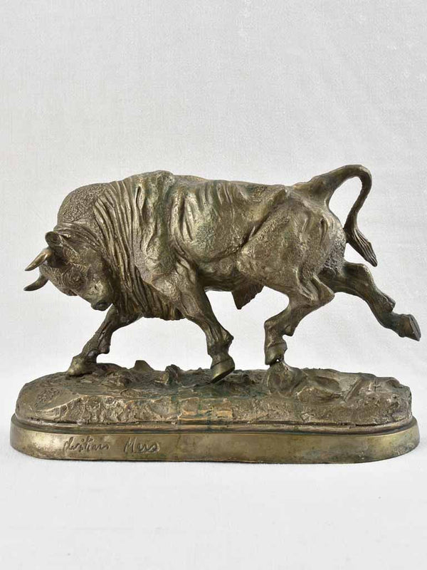 Modern Bronze sculpture of a fighting bull - Christian Maas 14¼"