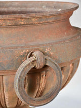 Spectacular large cast iron garden urn from the 18th century 22"