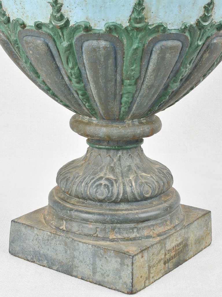 Stunning painted cast iron garden urn Louis XVI - 19¼"