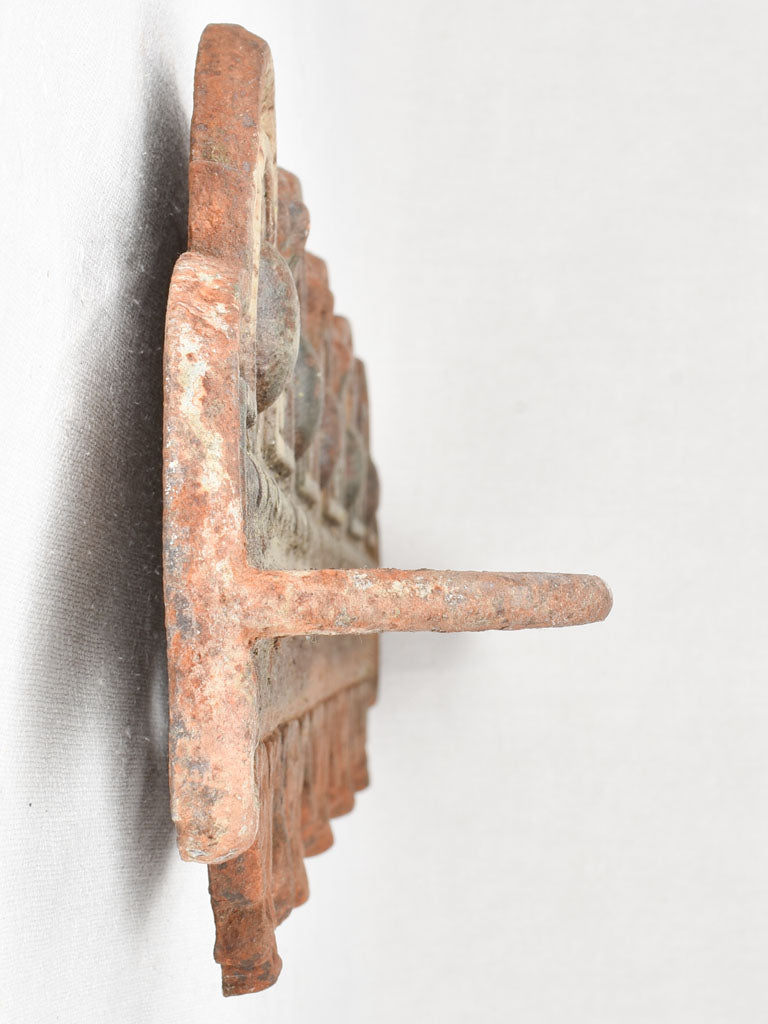 Cast iron spice rack from a bourgeois home 40½" Chez Pluie