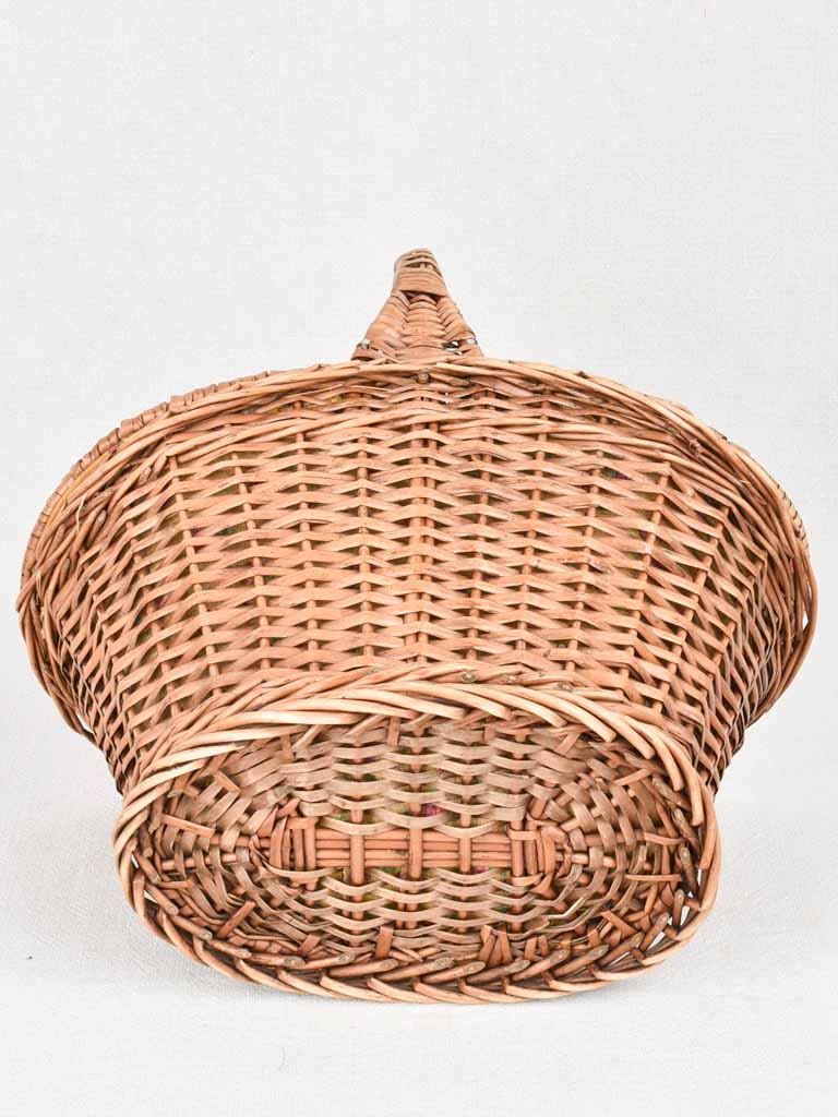 Pretty small picnic basket - two flaps