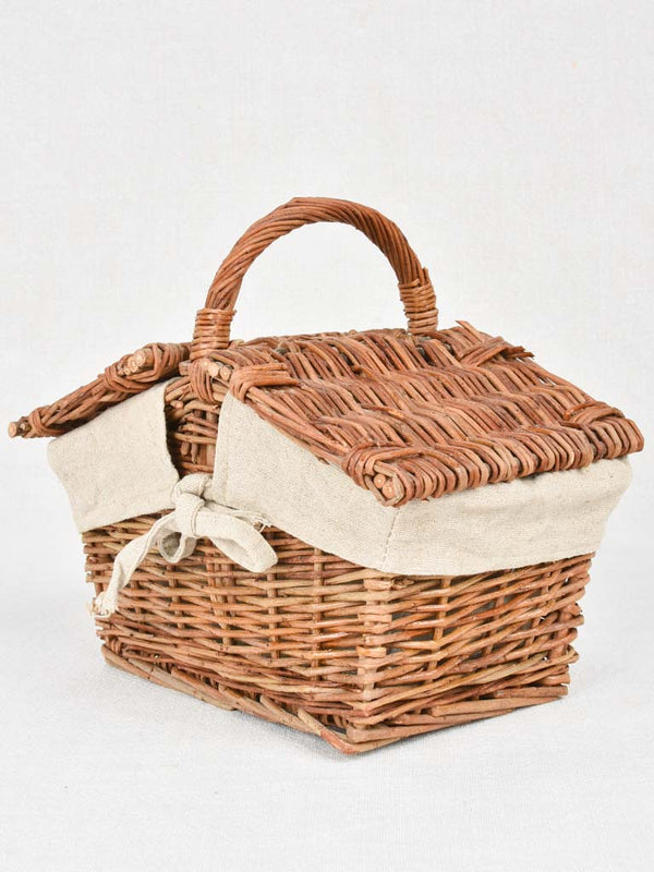 Small school lunch basket - 2 flaps