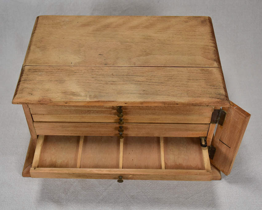 Small chest of drawers for storing medals and precious collectibles - 1940's 9½" x 14½"