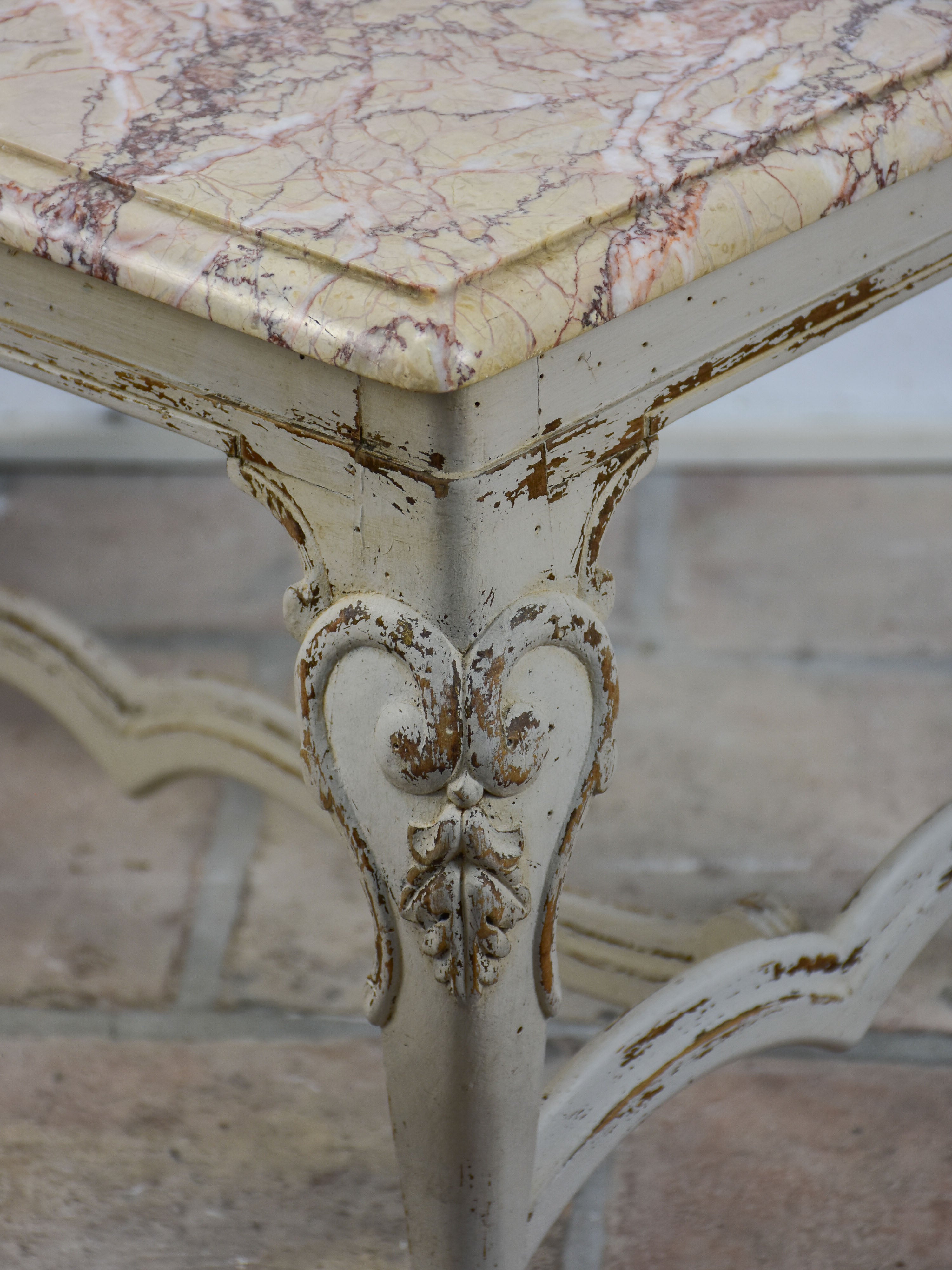 Small marble-top coffee table - Louis XV style