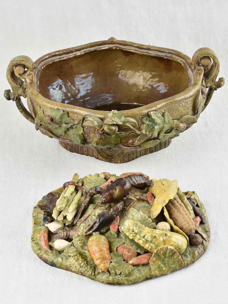 Exceptional sculptural barbotine tureen - still life