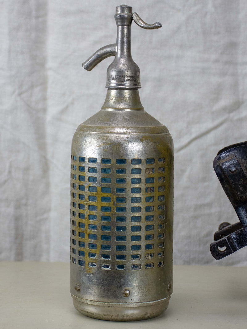 Sleek Chrome Parisian Seltzer Apparatus