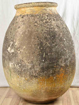 Classic design for traditional Biot Jar