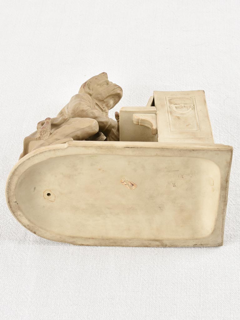 Porcelain vide poche with antique patina