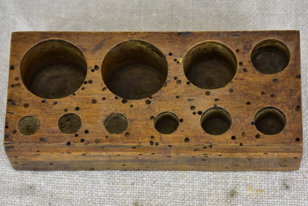 Set of ten antique French weights for scales - 1-200g
