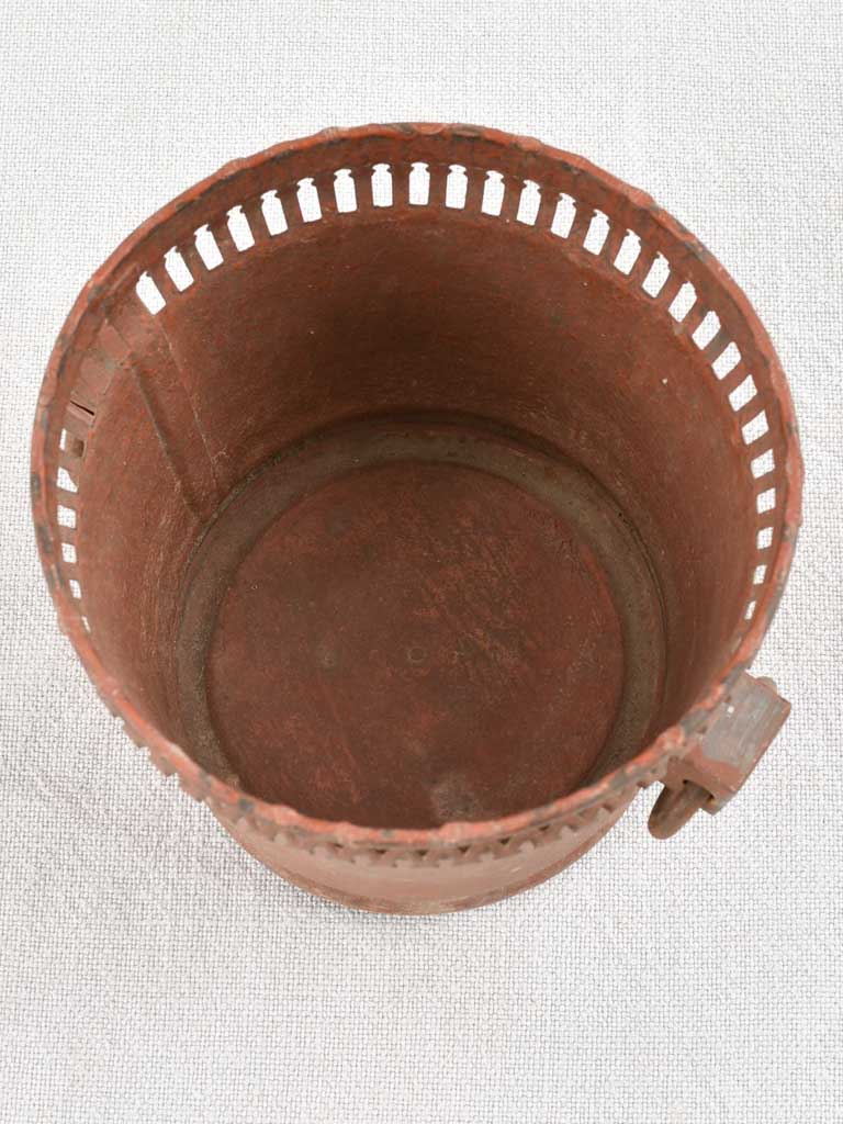 Rustic 5½ inches tole cachepot
