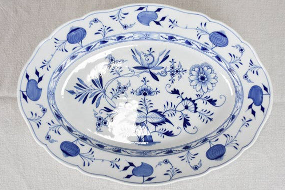 Two rare Meissen serving platters from the eighteenth-century