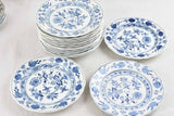 Hand-painted white Meissen-Oignon plates